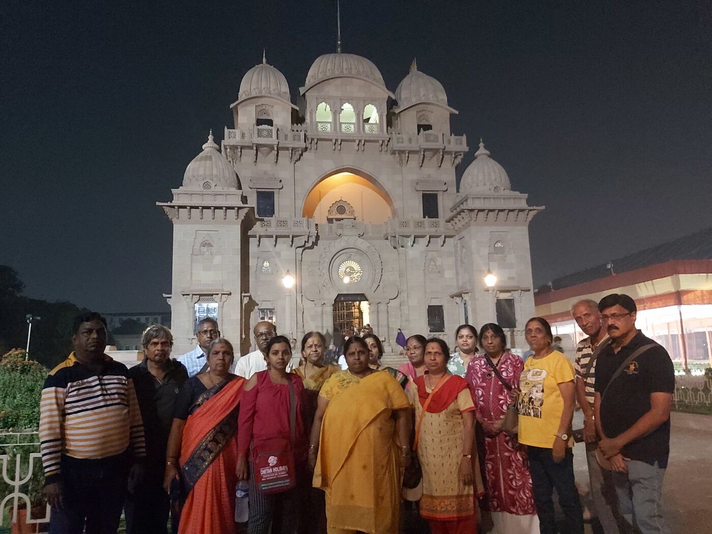 Happy travellers with Chetan Holidays